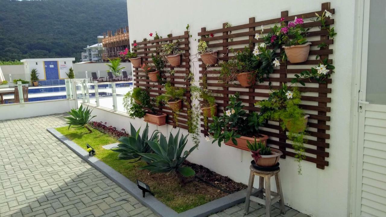 Apartamento Frente Para A Piscina A Uma Quadra Da Praia Florianopolis Exterior photo